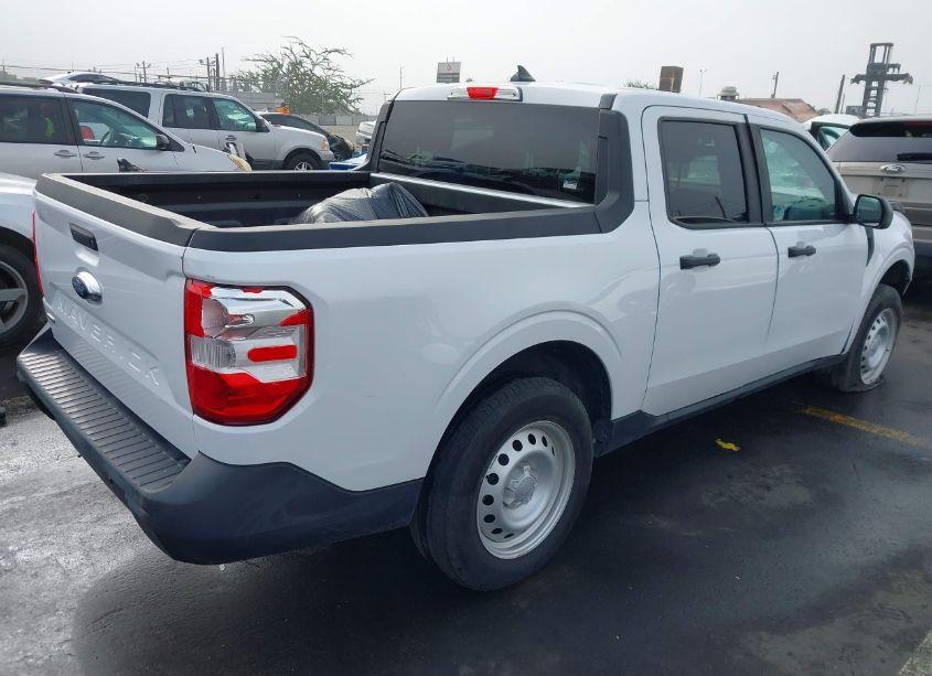 Photo 4 of 2022 Ford Maverick XL (VIN 3FTTW8E37NRA73791)