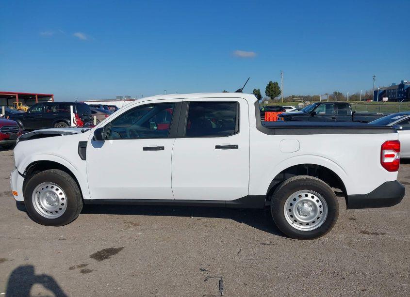 Photo 14 of 2023 Ford Maverick XL (VIN 3FTTW8E37PRA40468)