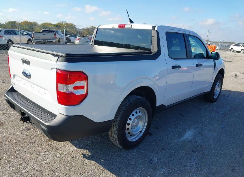 Photo 4 of 2023 Ford Maverick XL (VIN 3FTTW8E37PRA40468)
