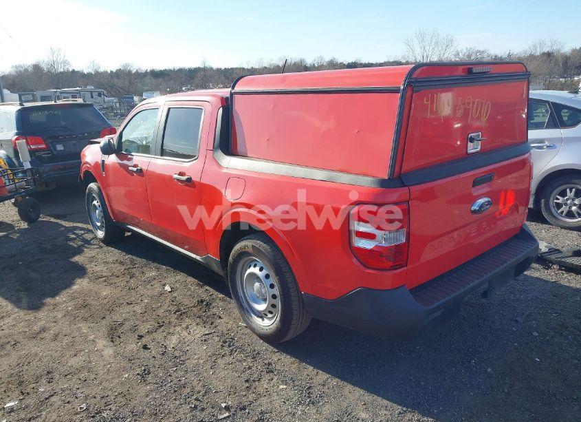 Photo 3 of 2022 Ford Maverick XL (VIN 3FTTW8E38NRA32411)