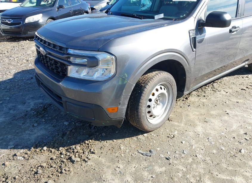 Photo 6 of 2023 Ford Maverick XLT (VIN 3FTTW8E38PRA44514)