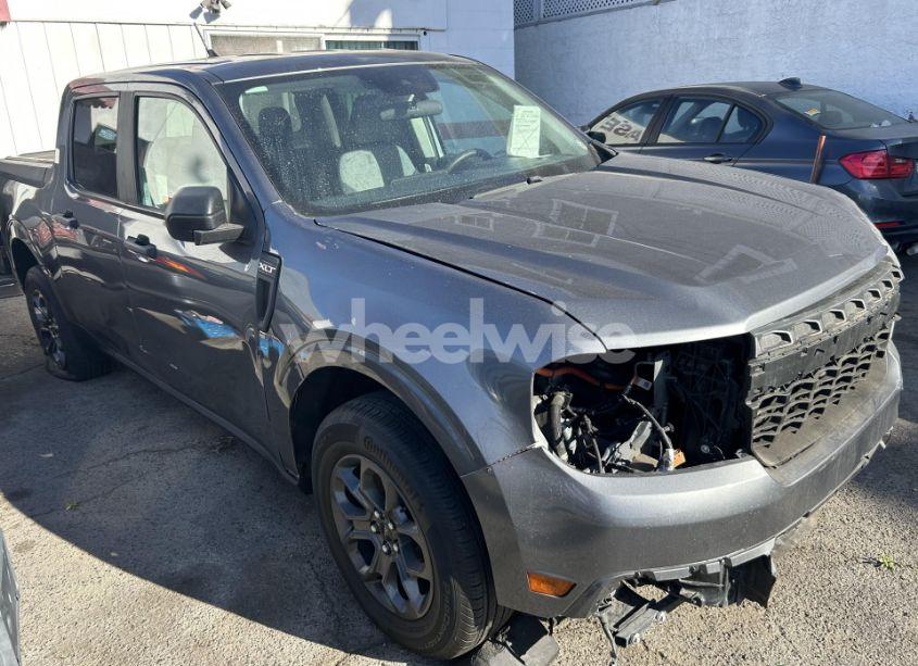 2022 Ford Maverick XLT (VIN 3FTTW8E3XNRA39019) main photo