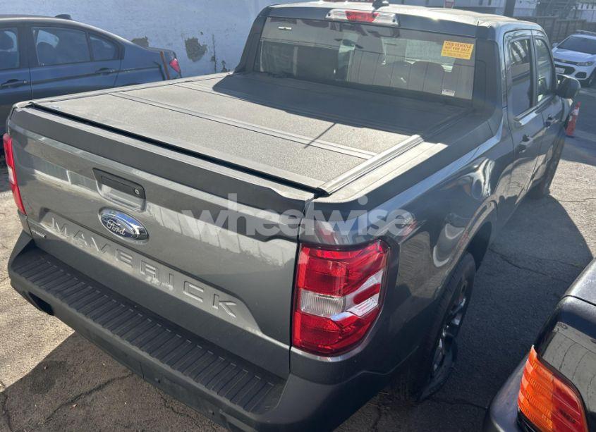 Photo 4 of 2022 Ford Maverick XLT (VIN 3FTTW8E3XNRA39019)