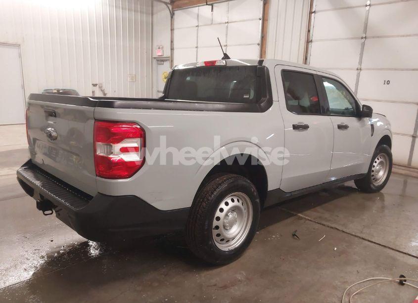 Photo 4 of 2022 Ford Maverick XL (VIN 3FTTW8E3XNRA39117)