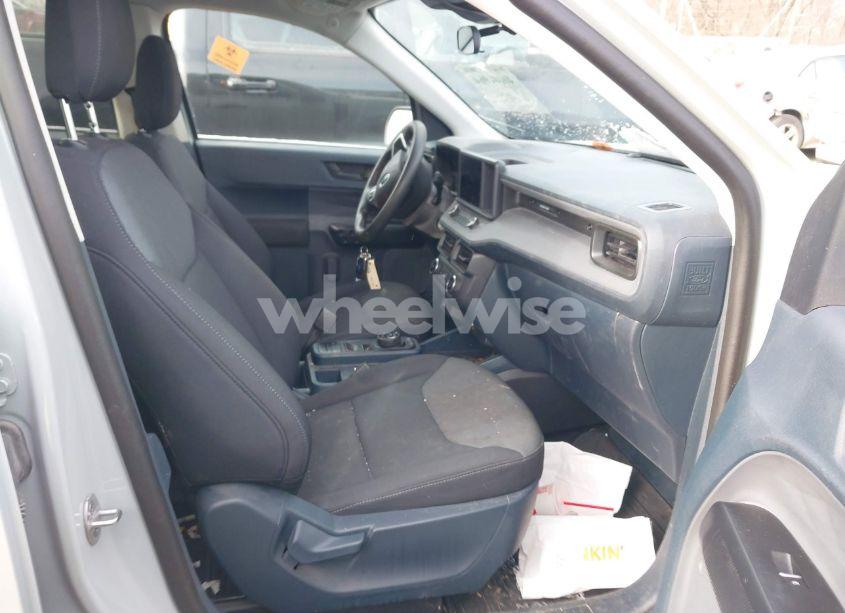 Photo 5 of 2022 Ford Maverick XL (VIN 3FTTW8E3XNRA39117)