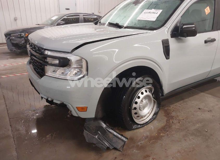 Photo 6 of 2022 Ford Maverick XL (VIN 3FTTW8E3XNRA39117)