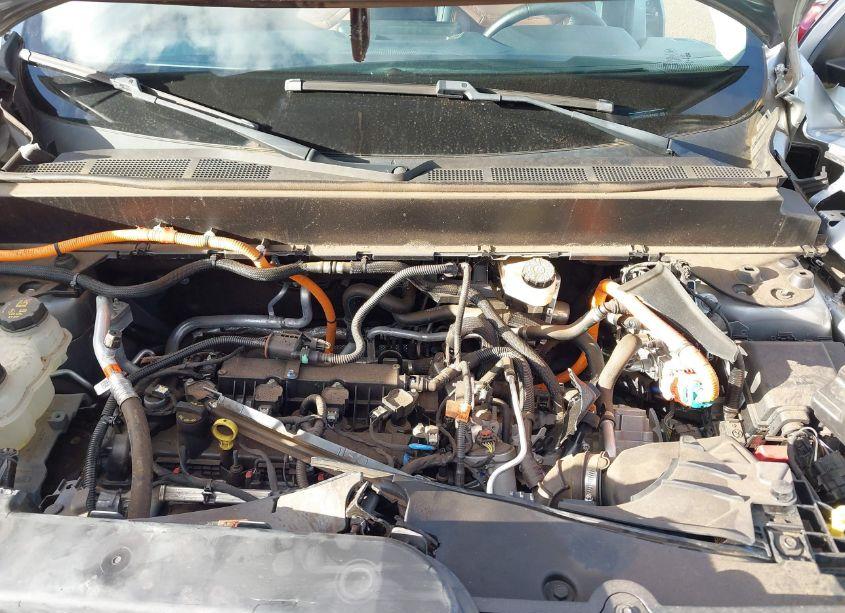 Photo 10 of 2022 Ford Maverick LARIAT (VIN 3FTTW8E3XNRA67032)