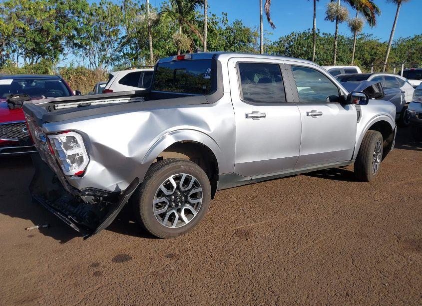 Photo 4 of 2022 Ford Maverick LARIAT (VIN 3FTTW8E3XNRA67032)