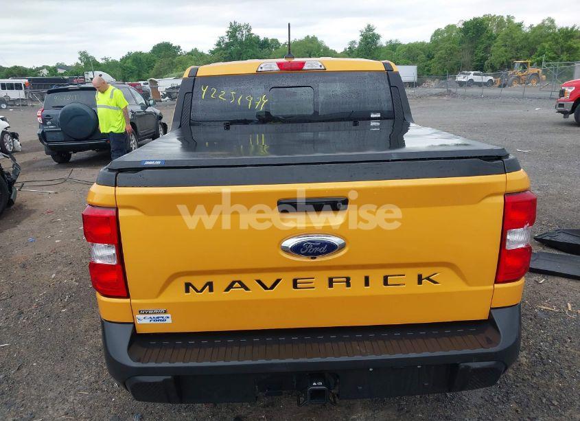 Photo 17 of 2023 Ford Maverick LARIAT (VIN 3FTTW8E3XPRA65302)