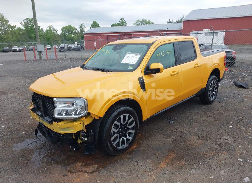 Photo 2 of 2023 Ford Maverick LARIAT (VIN 3FTTW8E3XPRA65302)