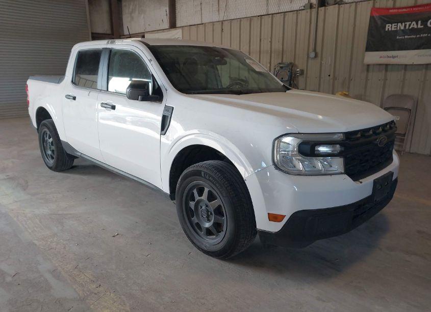 2022 Ford Maverick XL (VIN 3FTTW8E92NRA88798) main photo