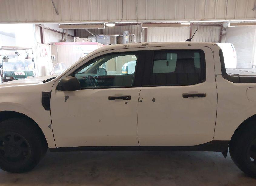 Photo 14 of 2022 Ford Maverick XL (VIN 3FTTW8E92NRA88798)
