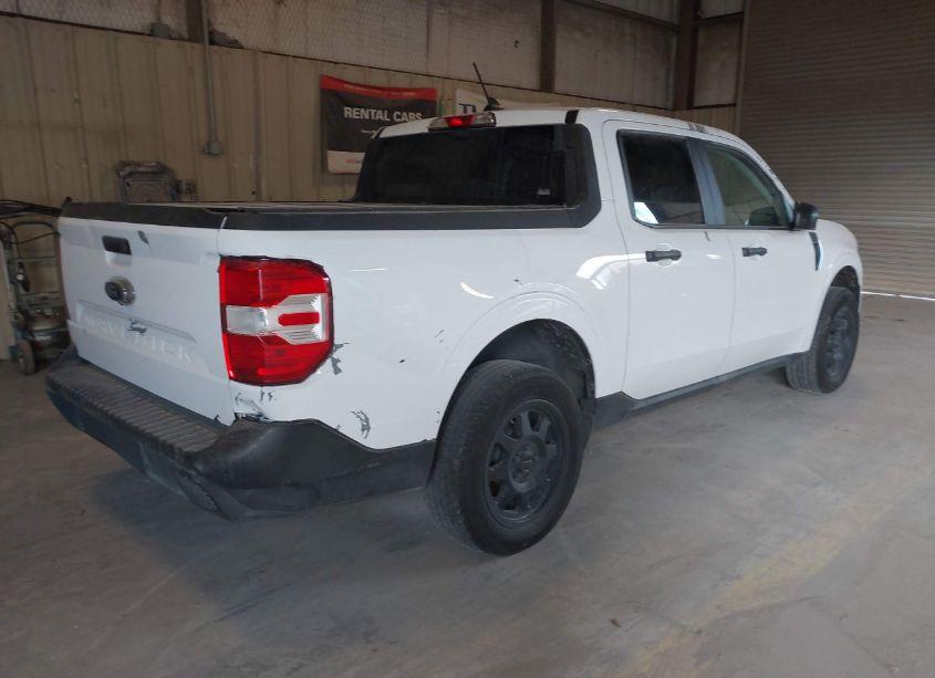 Photo 4 of 2022 Ford Maverick XL (VIN 3FTTW8E92NRA88798)