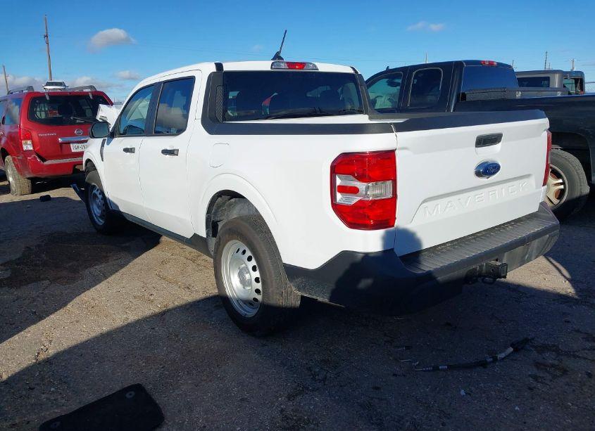 Photo 3 of 2023 Ford Maverick XL (VIN 3FTTW8E92PRA62401)