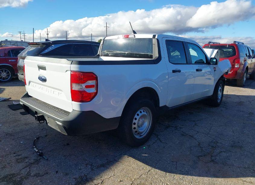 Photo 4 of 2023 Ford Maverick XL (VIN 3FTTW8E92PRA62401)