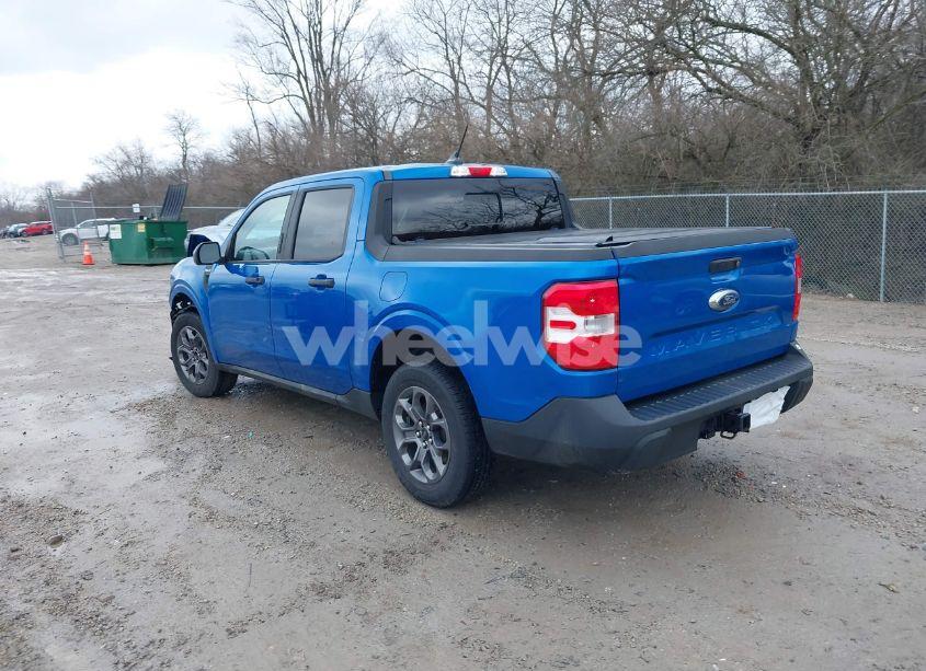 Photo 3 of 2022 Ford Maverick XLT (VIN 3FTTW8E93NRA43367)