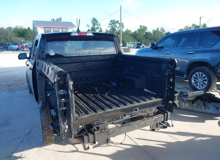 Photo 3 of 2022 Ford Maverick XL (VIN 3FTTW8E93NRA55552)