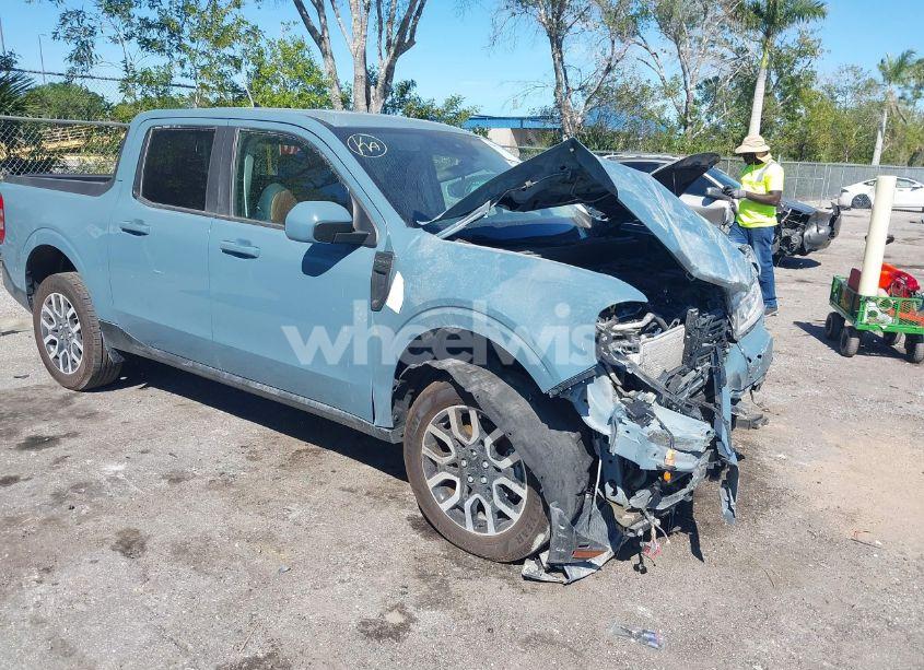 2022 Ford Maverick LARIAT (VIN 3FTTW8E93NRA82976) main photo