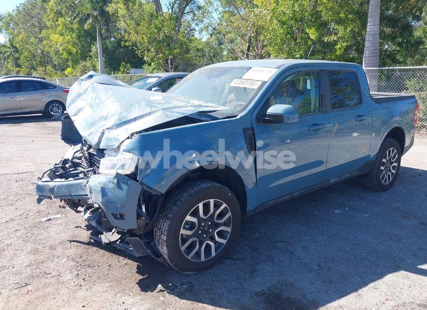 Photo 2 of 2022 Ford Maverick LARIAT (VIN 3FTTW8E93NRA82976)