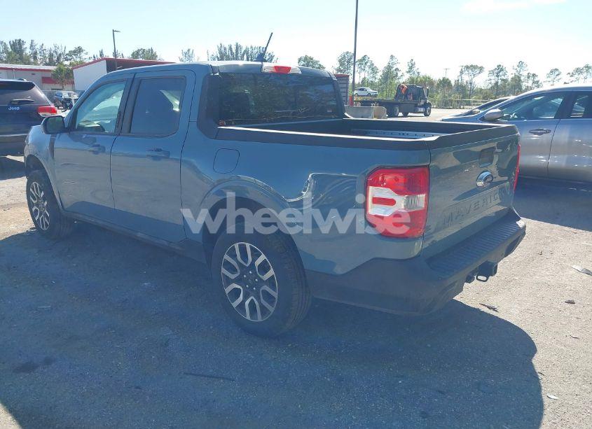 Photo 3 of 2022 Ford Maverick LARIAT (VIN 3FTTW8E93NRA82976)