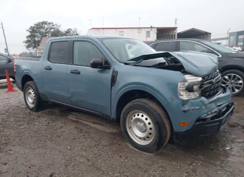 2022 Ford Maverick XL (VIN 3FTTW8E93NRA83335) main photo