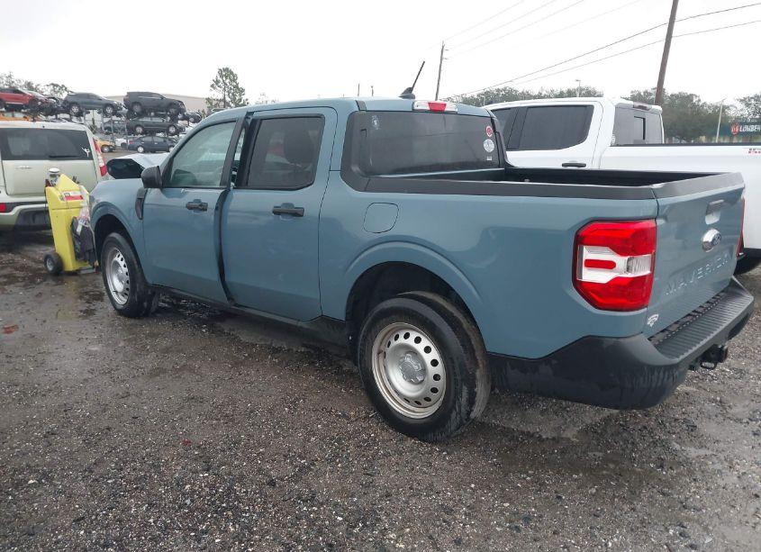 Photo 3 of 2022 Ford Maverick XL (VIN 3FTTW8E93NRA83335)
