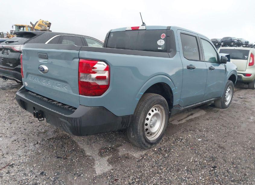 Photo 4 of 2022 Ford Maverick XL (VIN 3FTTW8E93NRA83335)