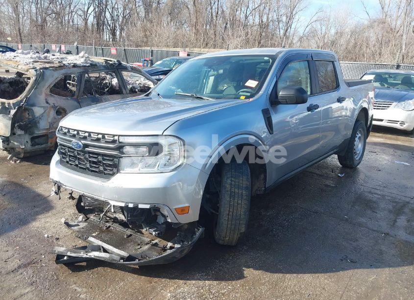 Photo 2 of 2022 Ford Maverick XL (VIN 3FTTW8E94NRA71730)