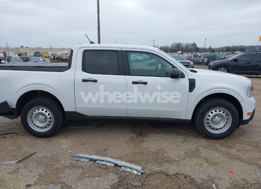 Photo 13 of 2022 Ford Maverick LARIAT/XL/XLT (VIN 3FTTW8E95NRA95499)