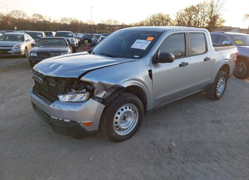 Photo 2 of 2022 Ford Maverick XL (VIN 3FTTW8E96NRA06636)