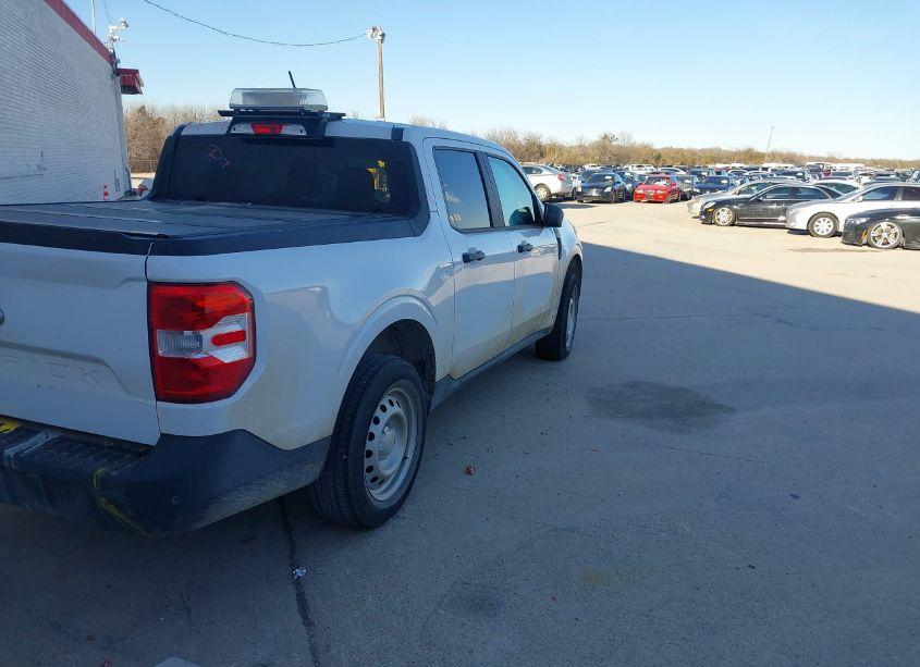 Photo 4 of 2022 Ford Maverick XL (VIN 3FTTW8E96NRA36767)