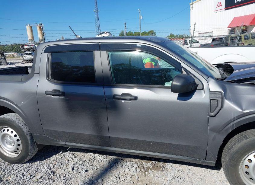 Photo 14 of 2022 Ford Maverick XL (VIN 3FTTW8E96NRA43198)