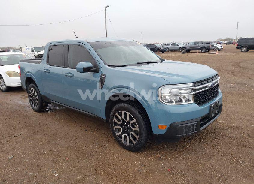 2022 Ford Maverick LARIAT (VIN 3FTTW8E96NRA52211) main photo