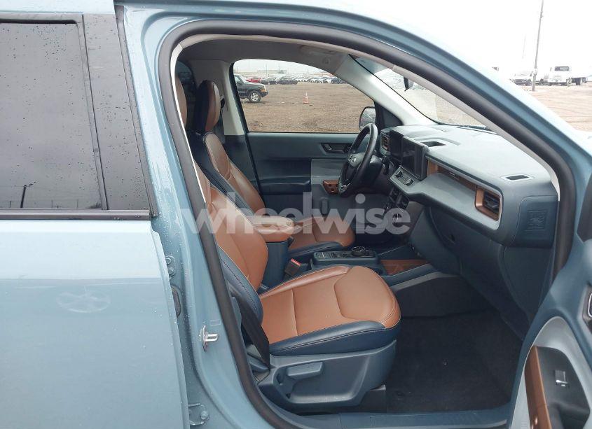 Photo 5 of 2022 Ford Maverick LARIAT (VIN 3FTTW8E96NRA52211)