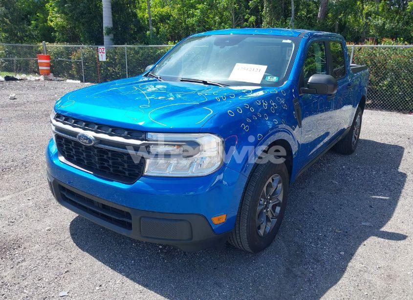 Photo 2 of 2022 Ford Maverick XLT (VIN 3FTTW8E98NRA75554)