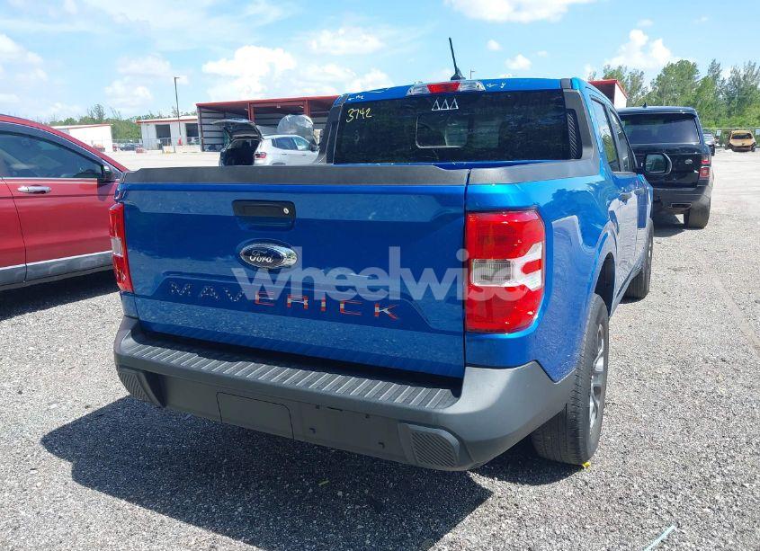 Photo 4 of 2022 Ford Maverick XLT (VIN 3FTTW8E98NRA75554)