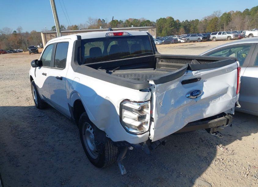 Photo 3 of 2023 Ford Maverick XL (VIN 3FTTW8E98PRA37454)