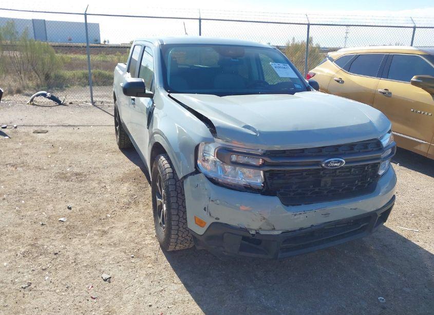 2022 Ford Maverick XLT (VIN 3FTTW8F90NRA41218) main photo