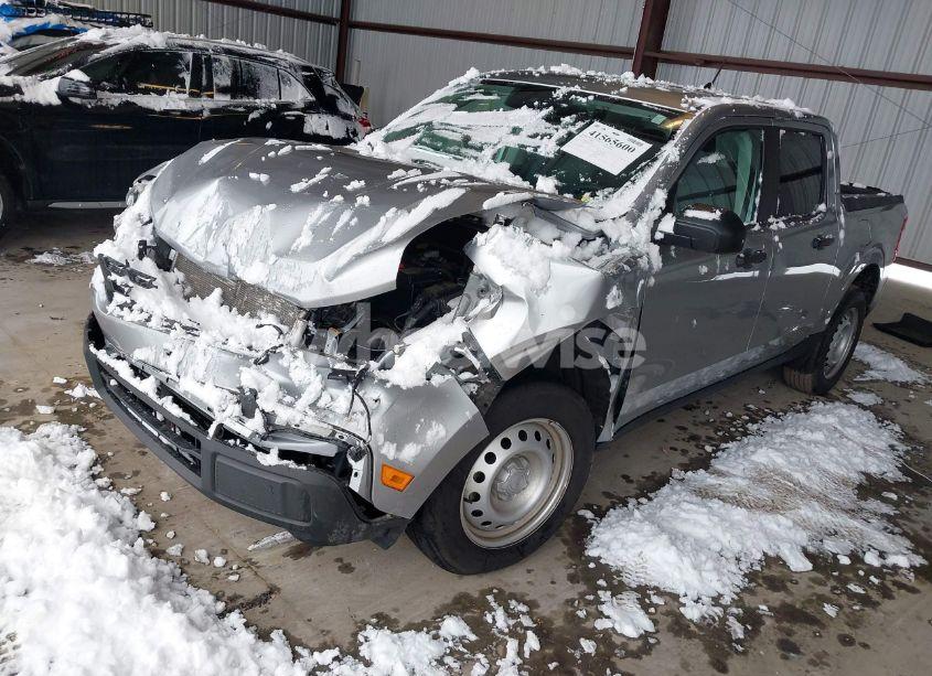 Photo 2 of 2022 Ford Maverick XL (VIN 3FTTW8F90NRA77538)