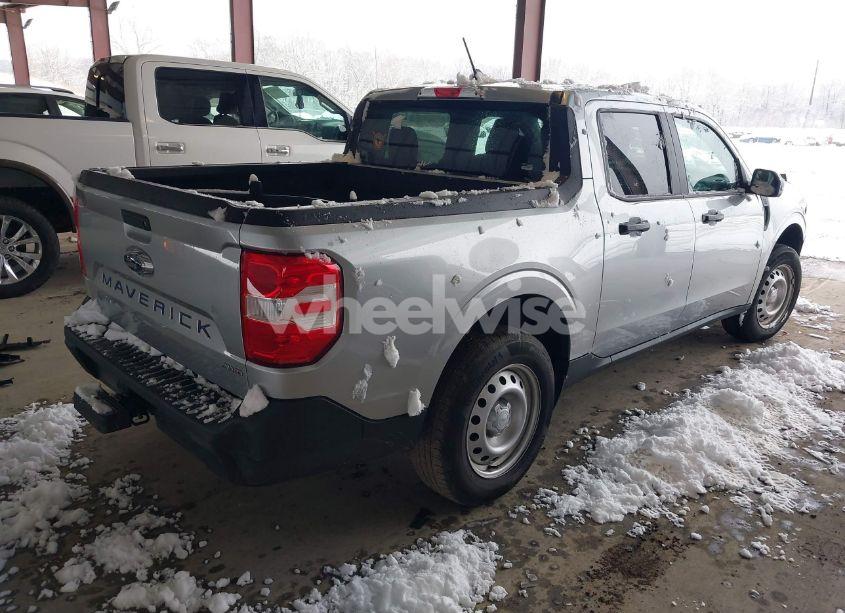 Photo 4 of 2022 Ford Maverick XL (VIN 3FTTW8F90NRA77538)
