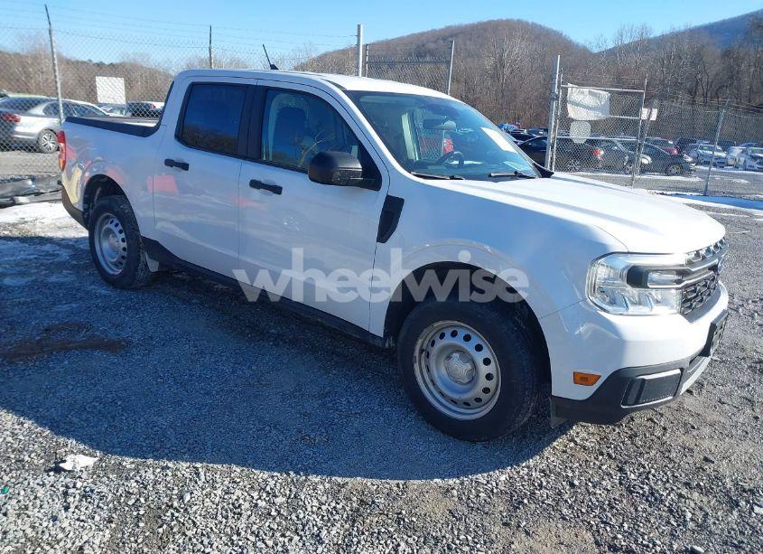 2022 Ford Maverick (VIN 3FTTW8F92NRA46453) main photo