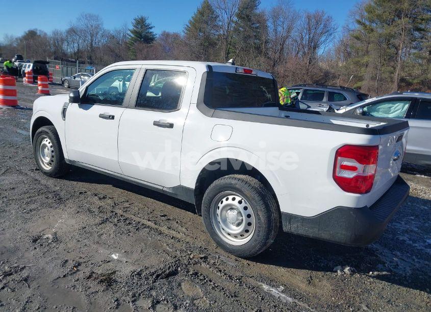 Photo 3 of 2022 Ford Maverick (VIN 3FTTW8F92NRA46453)