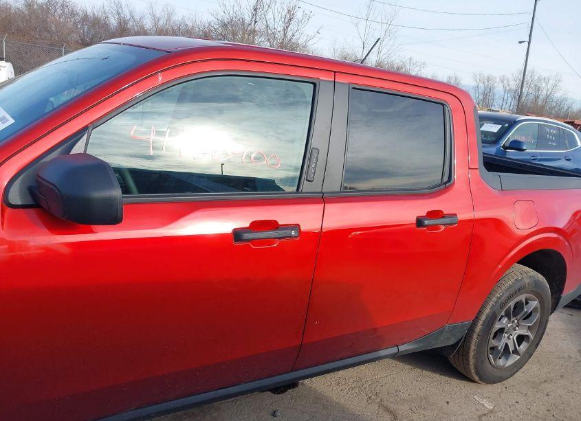 Photo 15 of 2023 Ford Maverick XLT (VIN 3FTTW8F94PRA39281)