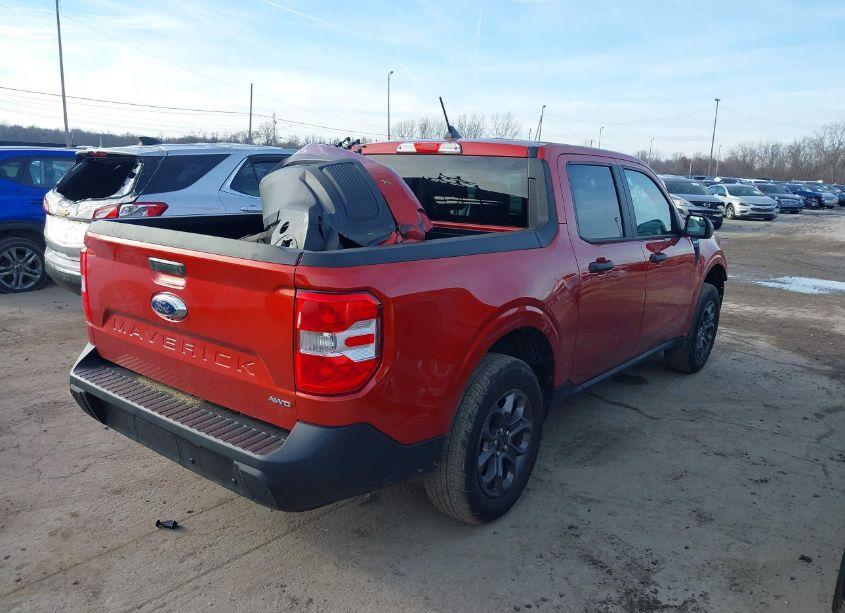 Photo 4 of 2023 Ford Maverick XLT (VIN 3FTTW8F94PRA39281)