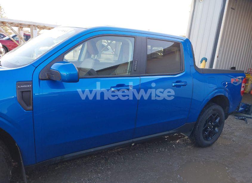Photo 15 of 2022 Ford Maverick LARIAT (VIN 3FTTW8F95NRA61710)