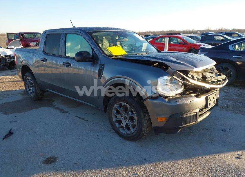 2022 Ford Maverick XLT (VIN 3FTTW8F95NRA93413) main photo
