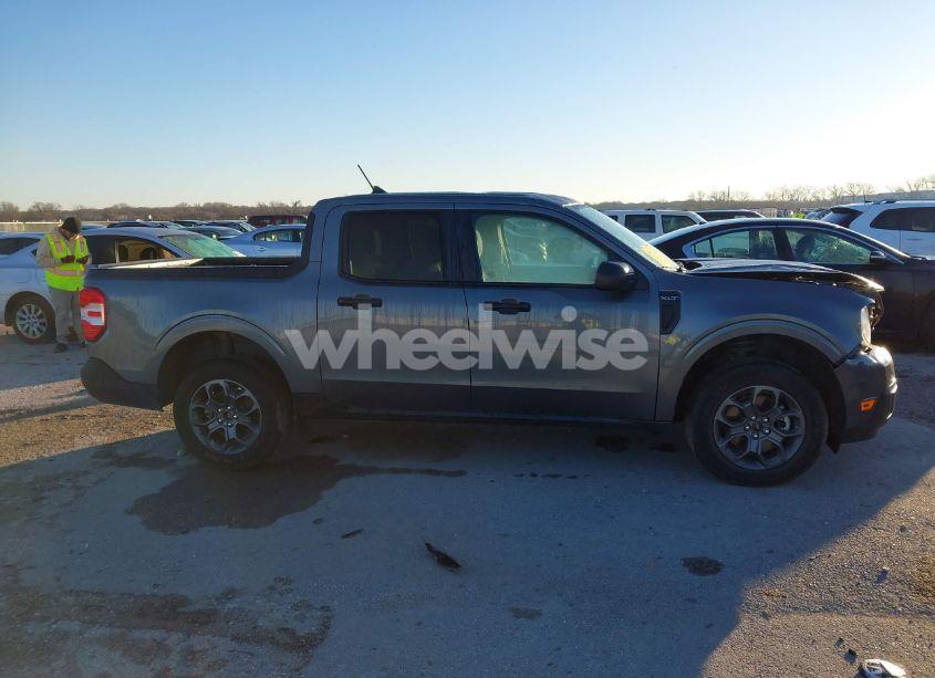 Photo 13 of 2022 Ford Maverick XLT (VIN 3FTTW8F95NRA93413)