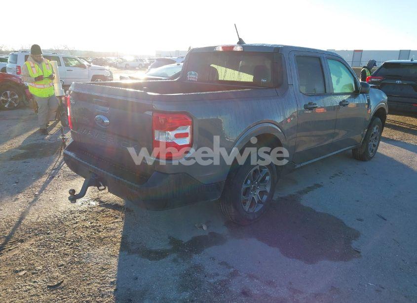 Photo 4 of 2022 Ford Maverick XLT (VIN 3FTTW8F95NRA93413)