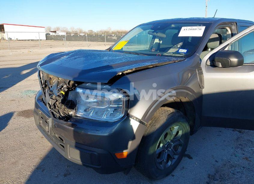Photo 6 of 2022 Ford Maverick XLT (VIN 3FTTW8F95NRA93413)