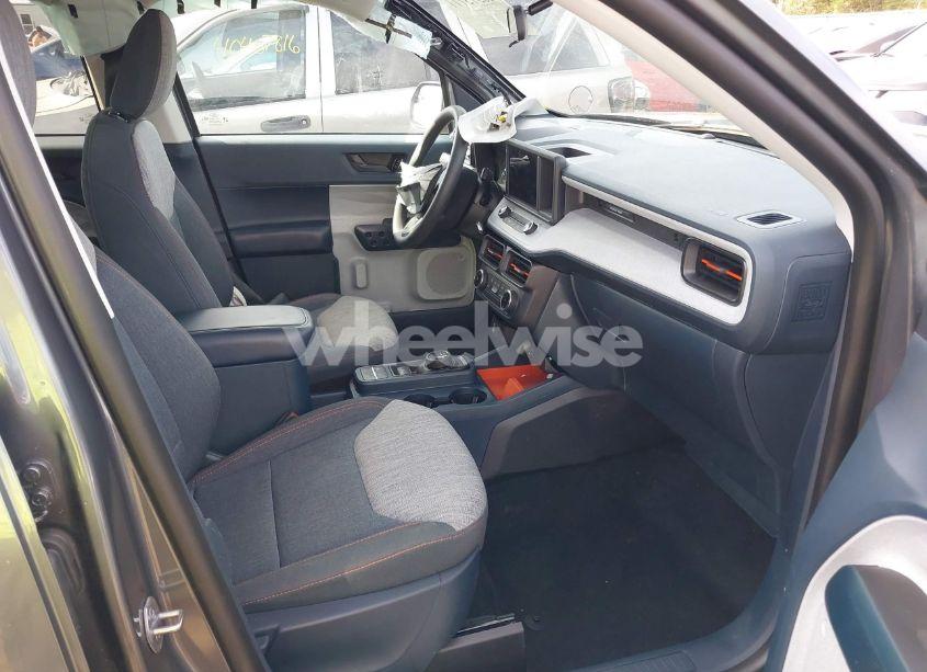 Photo 5 of 2022 Ford Maverick XLT (VIN 3FTTW8F96NRA76443)